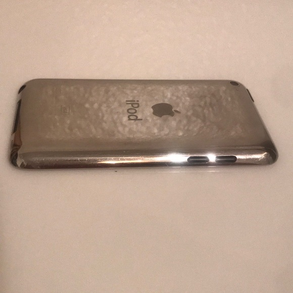 IPod touch - Picture 3 of 4